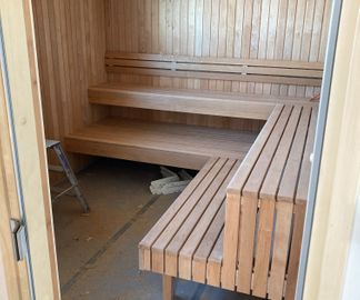 Kig ind i fin sauna